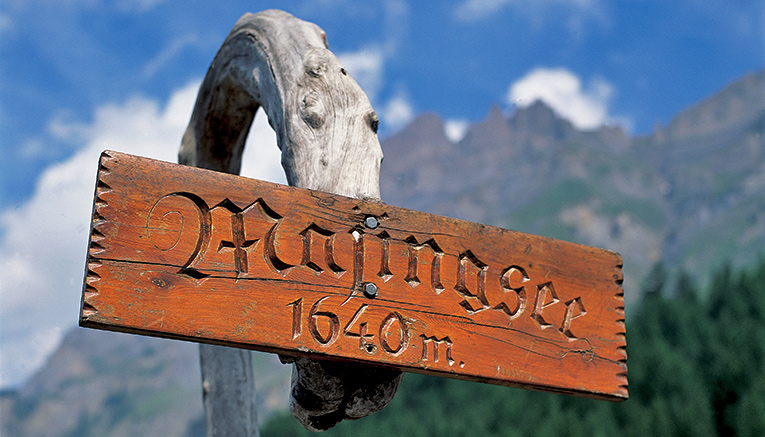Wswi-switzerland-walking-4